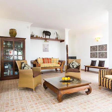 Puerto Del Carmen Sleeps 8 Pool Air Con Wifi Willa Puerto del Carmen (Lanzarote)