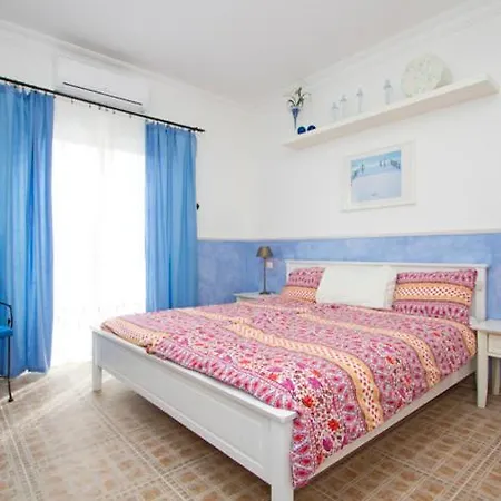 Puerto Del Carmen Sleeps 8 Pool Air Con Wifi * Puerto del Carmen (Lanzarote)